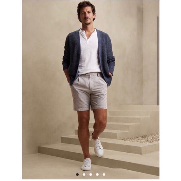 Men’s Banana Republic Aiden Shorts in Blue Stripe - Picture 1 of 4
